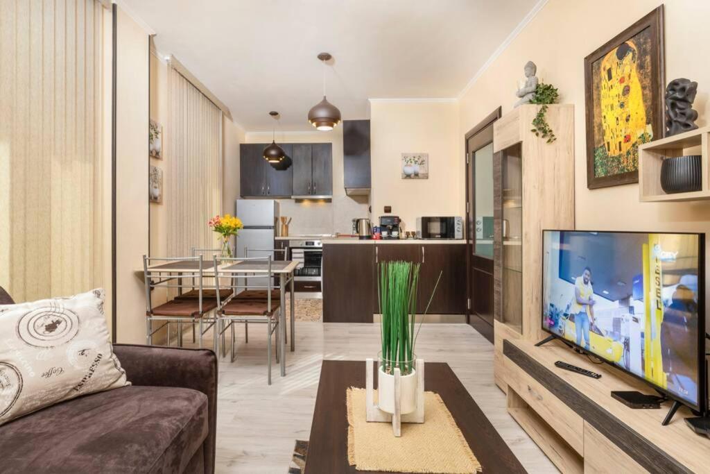 Cozy New Apartment 'Casa Vacanza ' ✵ Top Center ✵ Plovdiv Exterior photo